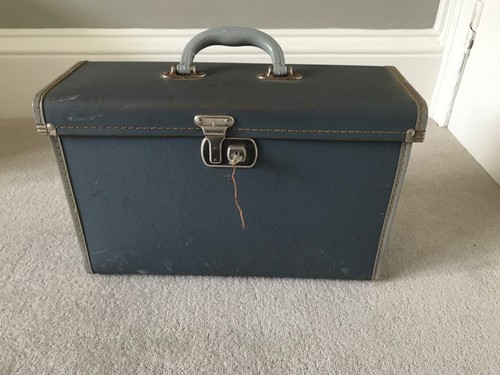 Vintage portable filing case
