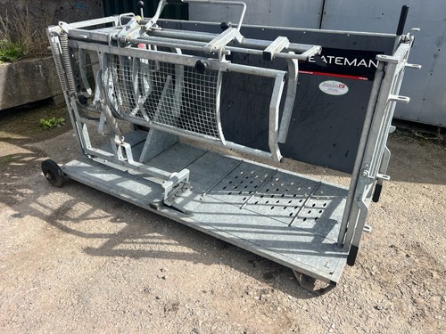 Bateman sheep turnover crate - bateman,
