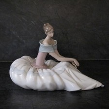 NAO by Lladro Ballerina Hope