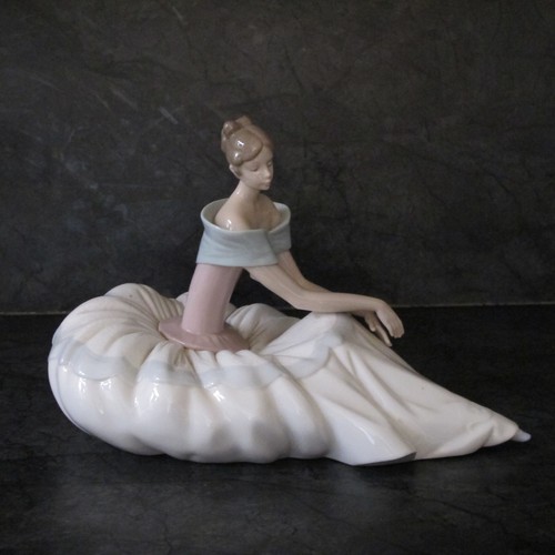 Nao lladro ballerina hope - ballerina,