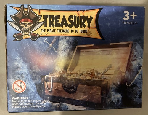 Pirate treasure chest - treasure,