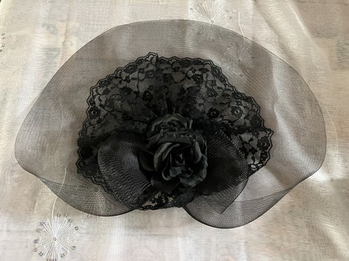 Bermona trend fascinator style - bermona,