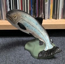 BESWICK LEAPING SALMON 2066