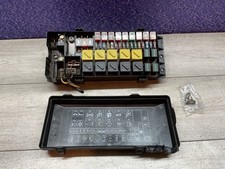 LAND ROVER DISCOVERY 2 TD5 ENGINE BAY FUSE BOX YQE000300