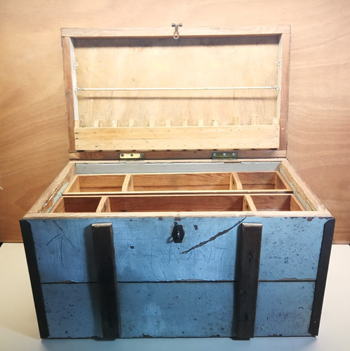 Vintage carpenters tool - tool, box