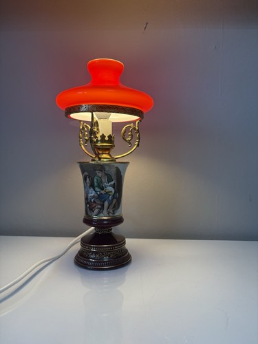 Porcelain table lamp with