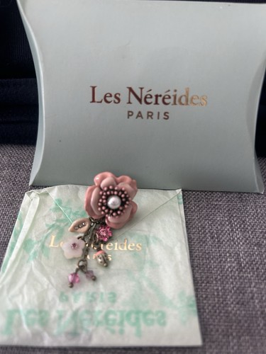 Les nereides flower - pin, brooch