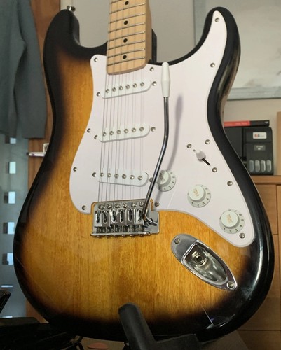 Squier stratocaster fender - stratocaster, by