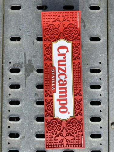 Cruzcampo sevilla lager beer - sevilla,