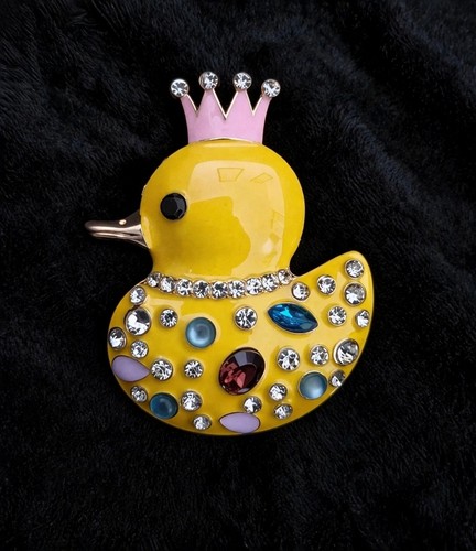 Duck crown brooch vintage - in,