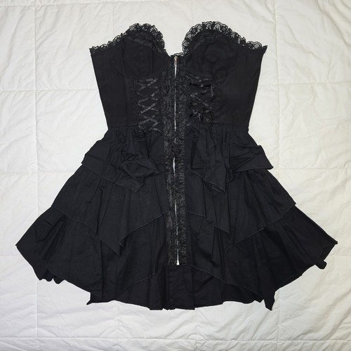 Dead threads dark feminine - dead,