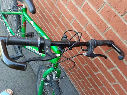 Green raleigh max bike - green,