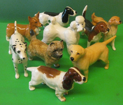 Small beswick dog figures - small,