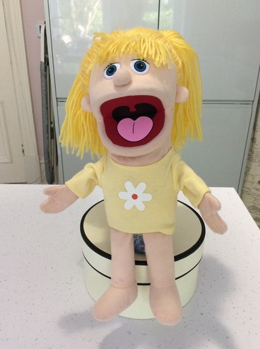 Silly hand puppets katie peach - silly,
