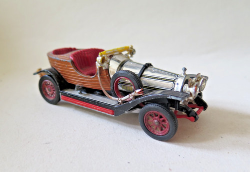 Corgi toys 266 - corgi, chitty