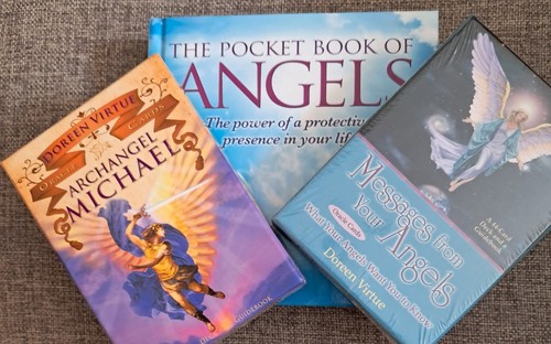 Angels book plus oracle - book,
