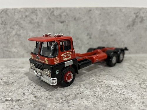 Corgi guy warrior 6 wheel - corgi, 6-wheel
