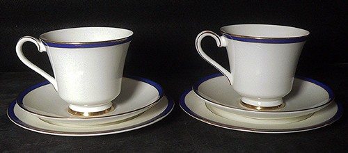 Pair vintage 1983 minton - pair,