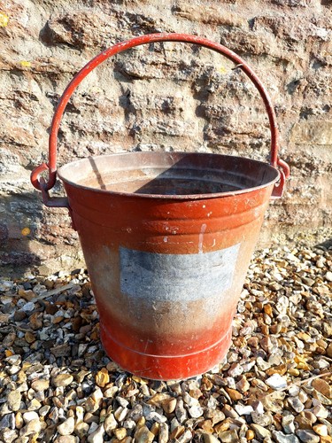 Red fire bucket vtg - vtg, 29.5cm