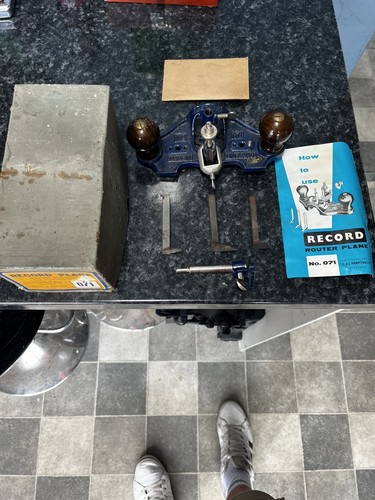 Record 071 router plane - record, with