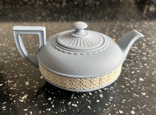 Wedgwood jasperware miniature - wedgwood,