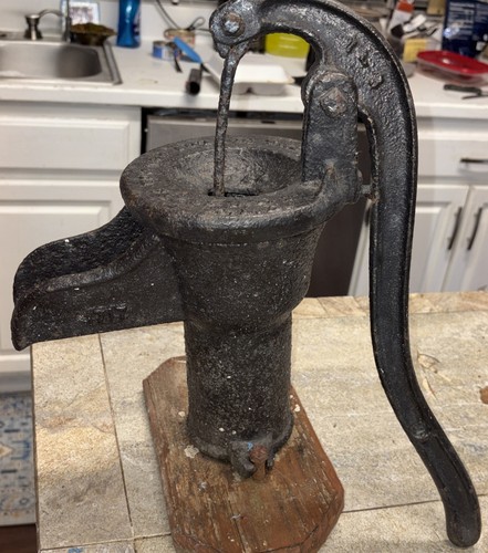 Cast iron 1880 pump - 1880’s,