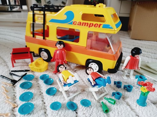Vintage playmobil camper van - camper,