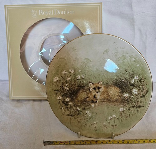 Royal doulton fox decorative - royal,