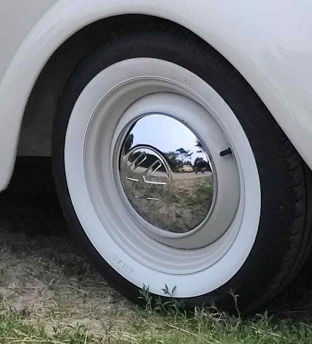 Universal classic car - universal,