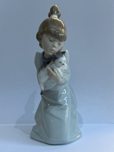 Lladro sleepy kitten - lladro, girl