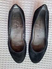 Tamaris black suede court