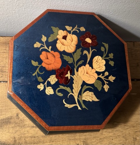Wood inlay music box capra - inlay,