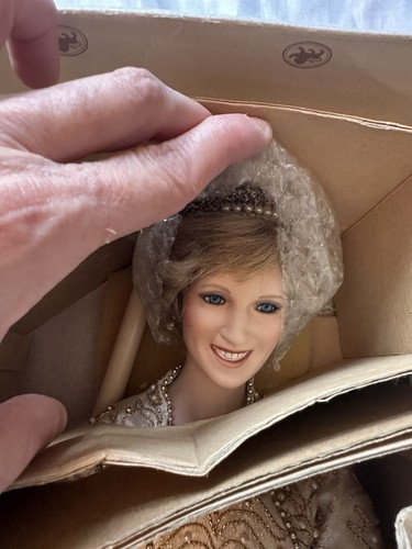 Lady diana porcelain - doll, 45cm