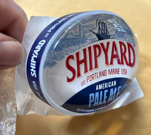Shipyard pale ale - , oval