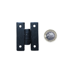 WROUGHT IRON DECORATIVE H