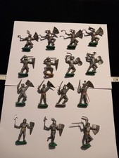 Timpo Swoppet 1:32 Silver Medieval Knights x 15  Vintage Poses Unpainted Plastic
