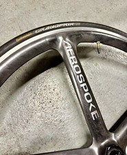 Aerospoke Raw Carbon Front