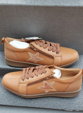 Adesso  Honor Leather Star