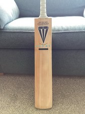 Duncan Fearnley Super Sabre