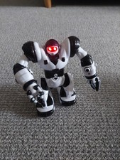 WowWee Robosapien