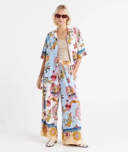 Sportsgirl flaming heart - sportsgirl, ocean