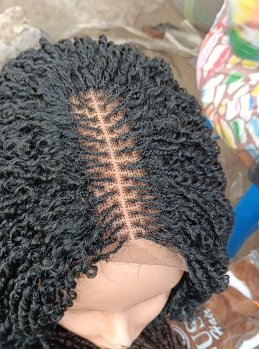 Micro kinky twist closure - twist,