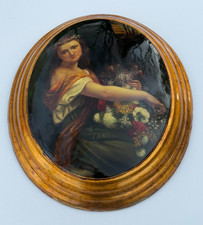 A VICTORIAN LADY w/ GATHERED