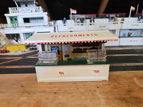 Scalextric refreshment kiosk - refreshment,