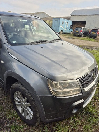 Suzuki grand vitara breaking - suzuki,