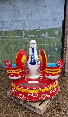 Coffee cup carousel feng yung - coffee,