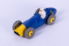 Dinky Toys 23H ( 234 ) Ferrari Racing Car