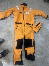 Arctic  suit  Thermal  suit