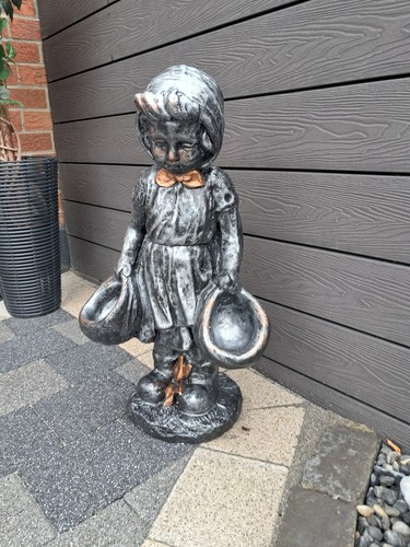 Girl with pots latex and - with,