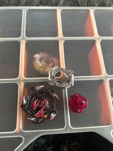 Beyblade burst turbo - beyblade, takara